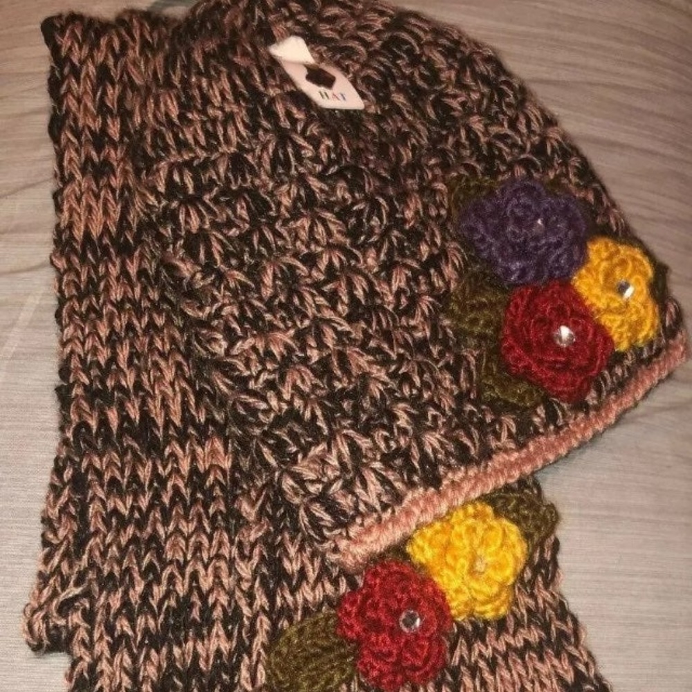 Women's Winter Knit Hat Scarf Set